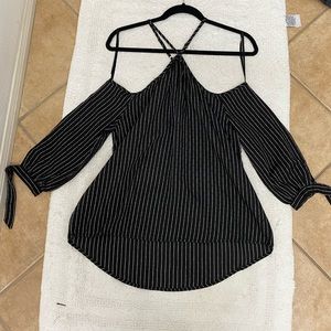 Very J/ open shoulder blouse